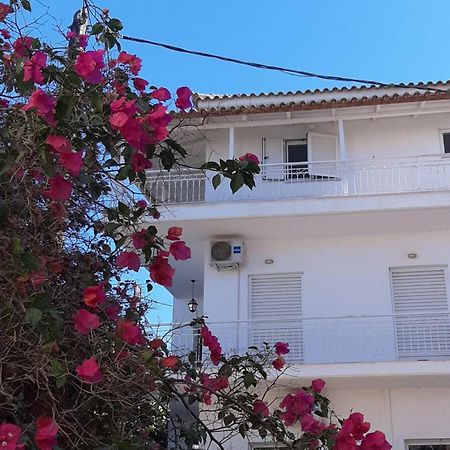 Super Renovated Maisonette - Σούπερ Ανακαινισμένη Μεζονέτα Villa Filiatra Exterior photo